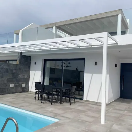 Vuelo, Con Piscina Y Barbacoa Disfrutar * 卡列罗港