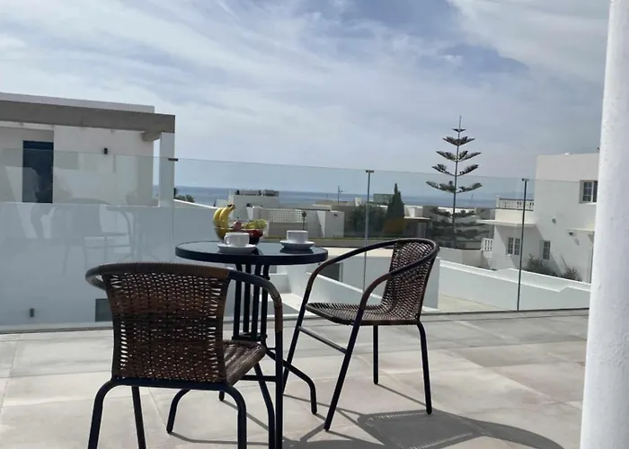 Vuelo, Con Piscina Y Barbacoa Disfrutar Puerto Calero