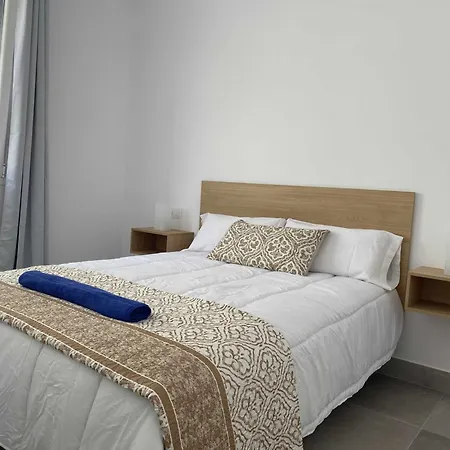 Vuelo, Con Piscina Y Barbacoa Disfrutar *