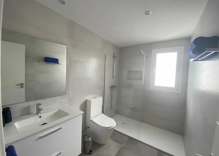 Vuelo, Con Piscina Y Barbacoa Disfrutar * 卡列罗港