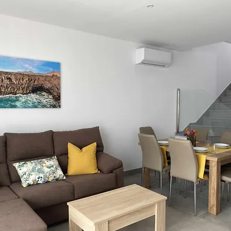 Vuelo, Con Piscina Y Barbacoa Disfrutar Villa *